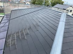 屋根：高圧洗浄途中